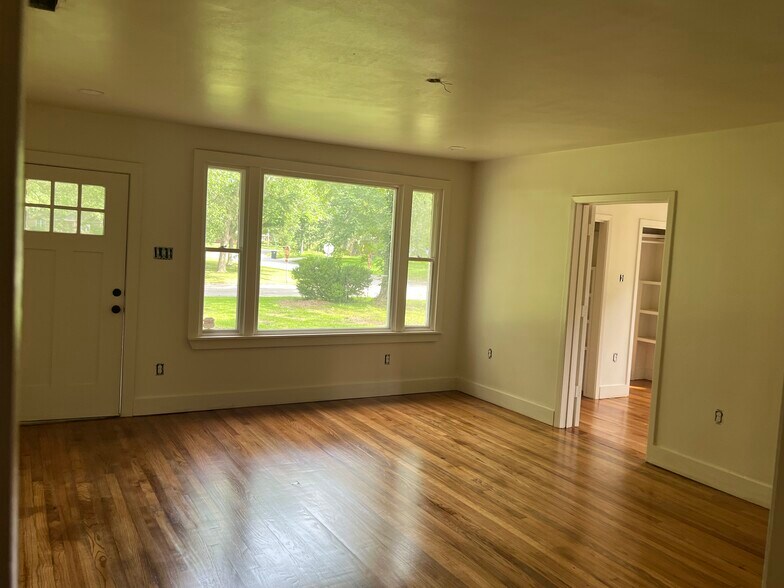 Building Photo - 5480 N Afton Pky