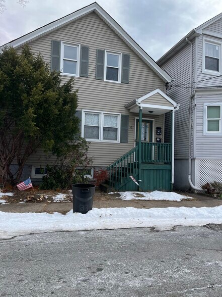 Building Photo - 56 Charles St