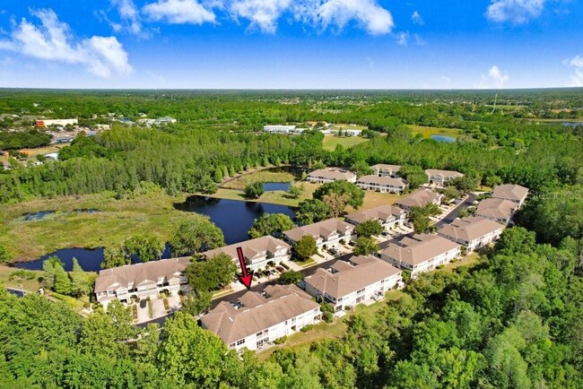 Building Photo - 2050 Park Crescent Dr