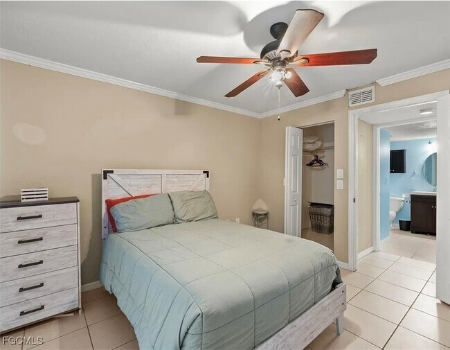 Building Photo - 3419 Winkler Ave