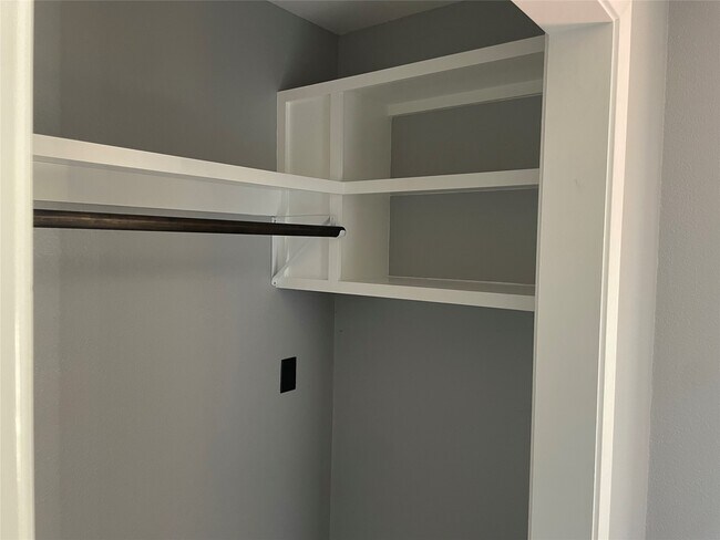 Building Photo - 2709 Terry St