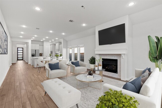 Building Photo - 5030 Morrison Dr