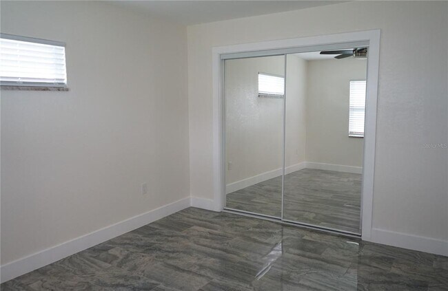 Building Photo - 1618 Cherry Hills Dr