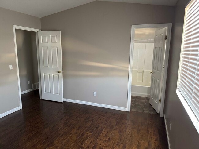 Building Photo - 2952 2075 S