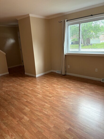 Building Photo - 2312 Darwin Ln