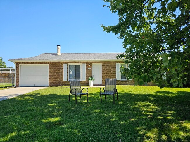 One car garage - 404 Rams Rd