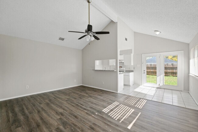 Building Photo - 13702 Tanvern Ct