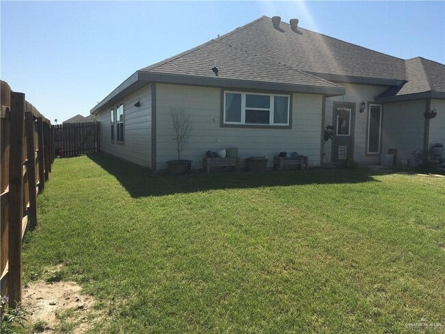 Building Photo - 7507 N 55th Ln