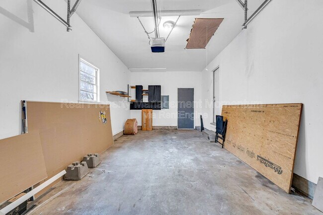 Building Photo - 603 E Greenwood St