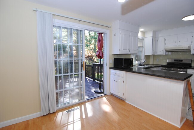 Building Photo - 31 Cannongate III Rd