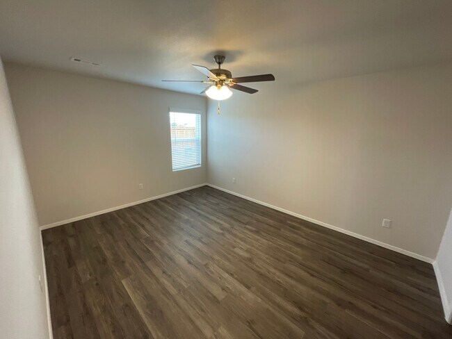 Building Photo - *Pre-leasing* Three Bedroom | Two Bath Hom...