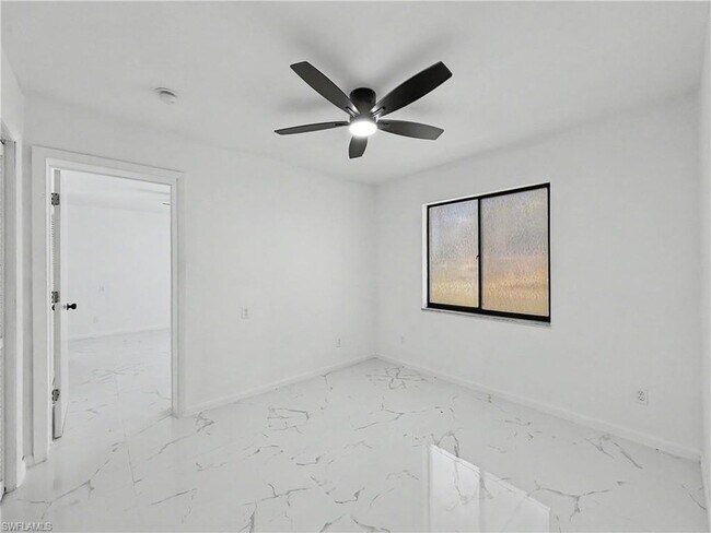 Building Photo - 2101 Hibiscus Rd