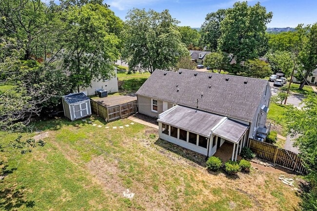 Building Photo - 5656 Kendall Dr