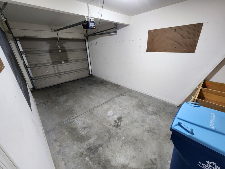 Building Photo - 513 Northstar Dr