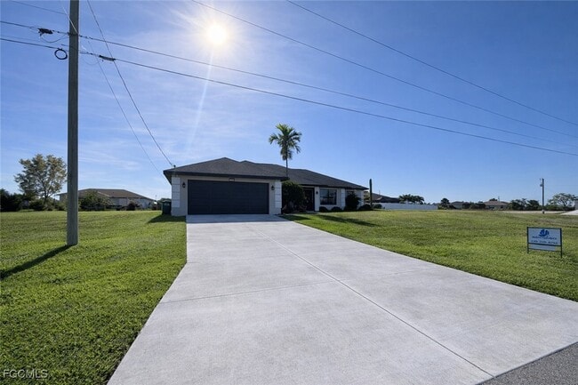 Building Photo - 1222 NE 40th Terrace