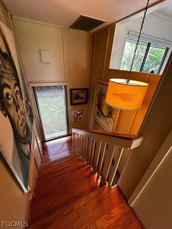 Building Photo - 1702 Hill Ave