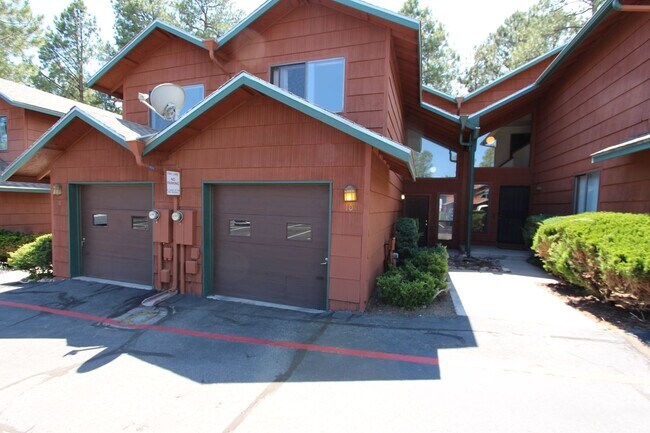 Building Photo - Bright 2BR Townhome in Boyington Heights | Private Balcony + Fenced Backyard