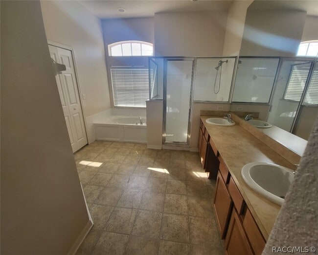 Building Photo - 2486 W Swanson Dr