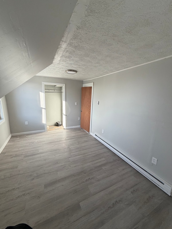 Building Photo - 19 Russell St