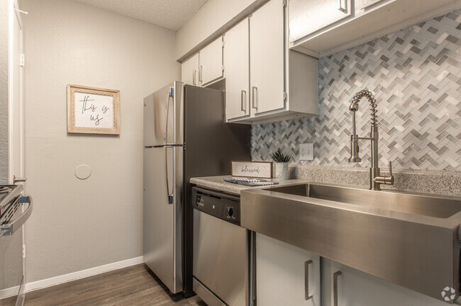 Kitchen - The Harbour Apartments