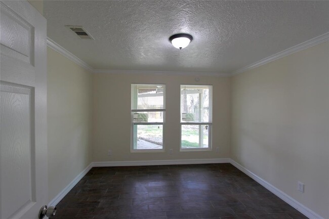 Building Photo - 4311 Aspenglen Dr