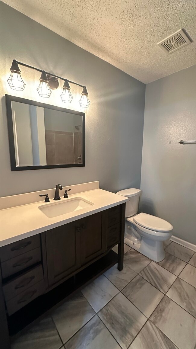 Building Photo - 4085 Remer Ct