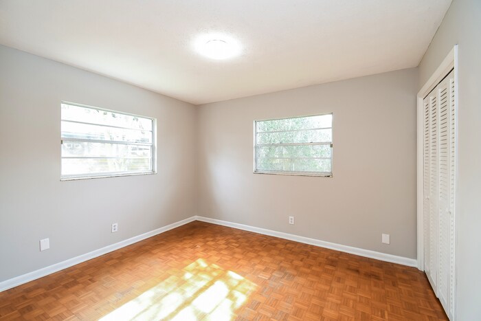 Building Photo - 2742 Holly Ridge Dr