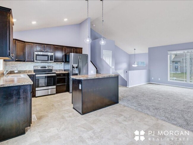 Building Photo - Cozy 3-Bedroom, 2-Bathroom Home! OPEN HOUSE, Wednesday 5/13/2026 4-5pm