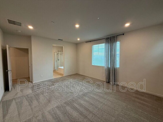 Building Photo - 15535 Ortega St