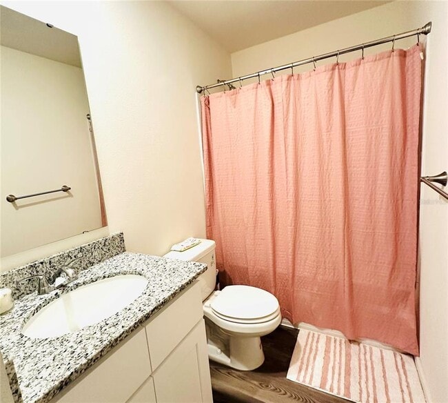 Building Photo - 1053 Ambleside Dr