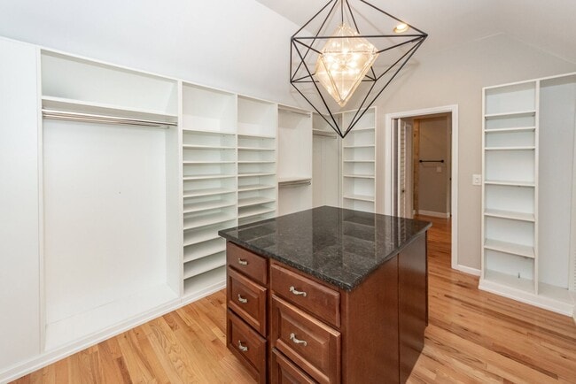 Building Photo - 2105 Williams Veneer Ct