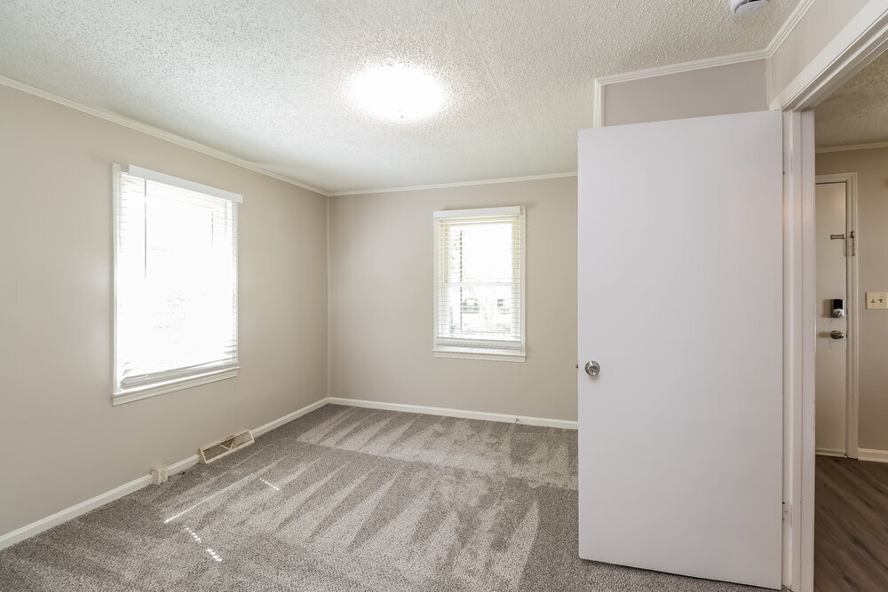 Building Photo - 508 W Allison Ave