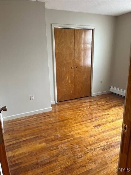 Building Photo - 618 State St