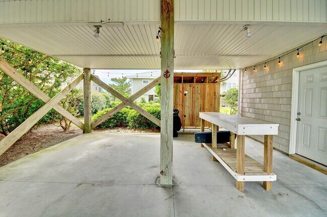 Building Photo - OFF SEASON Rental: 4 Bedroom Home on South Topsail available October 1st, 2026- April 30th, 2027