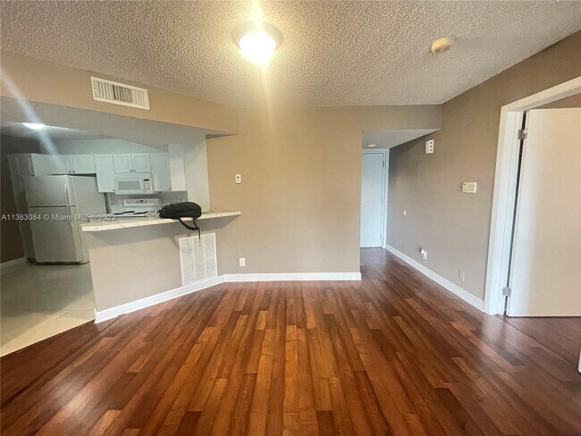 Building Photo - 8781 Wiles Rd