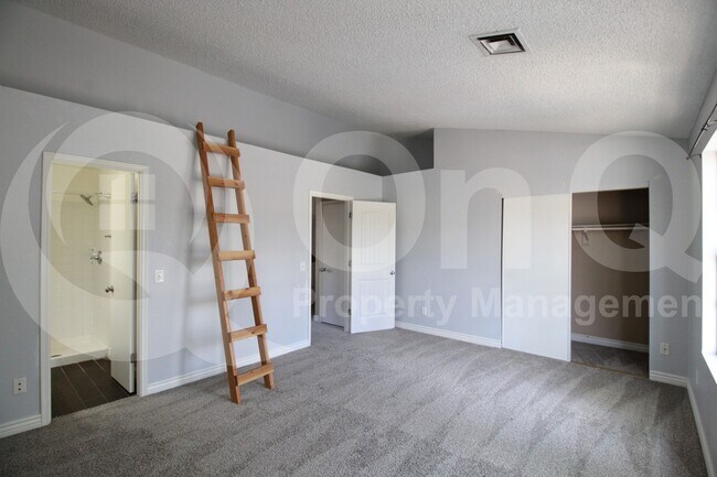 Building Photo - 3431 W Morrow Dr