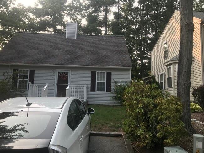 Building Photo - 16 Bowstring Way