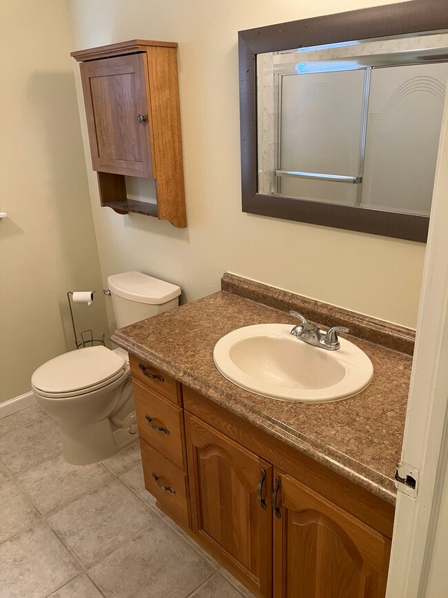 Building Photo - 154 Bayshore Dr