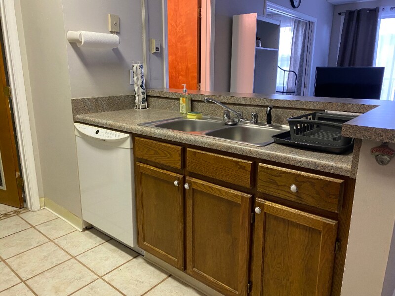 Building Photo - 2009 Greene St