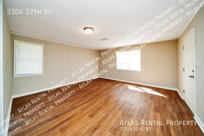 Building Photo - 3304 17th St