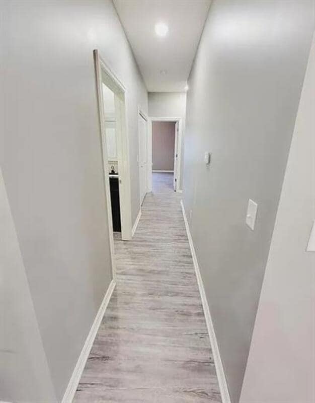 Building Photo - 5308 N Cypress Dr