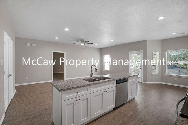 Building Photo - 8225 Richard St