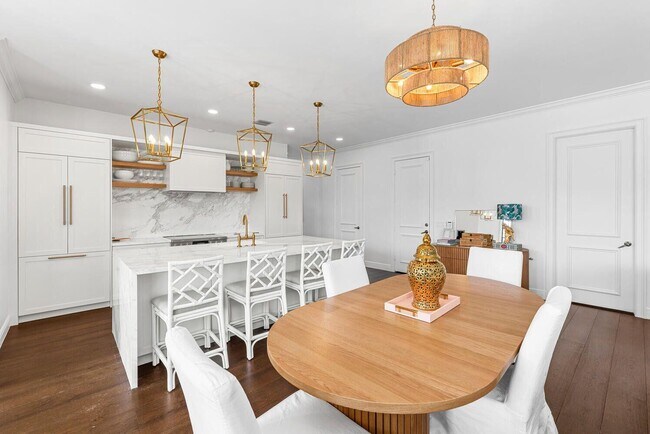 Building Photo - 14289 Equestrian Way
