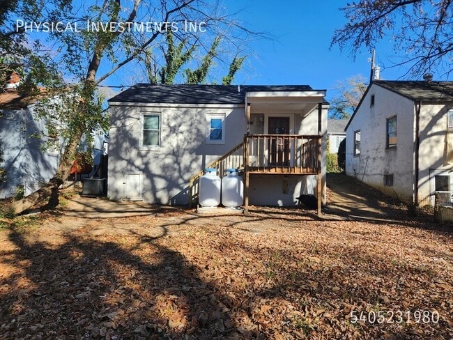 Building Photo - 412 Hanover Ave NW