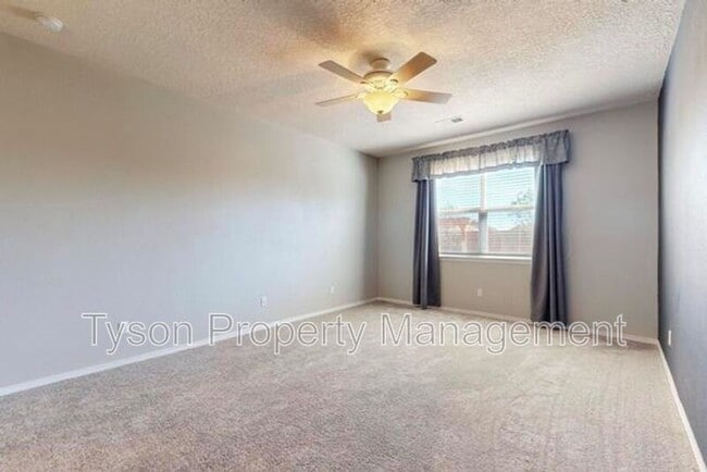 Building Photo - 10432 Savoy Dr NW