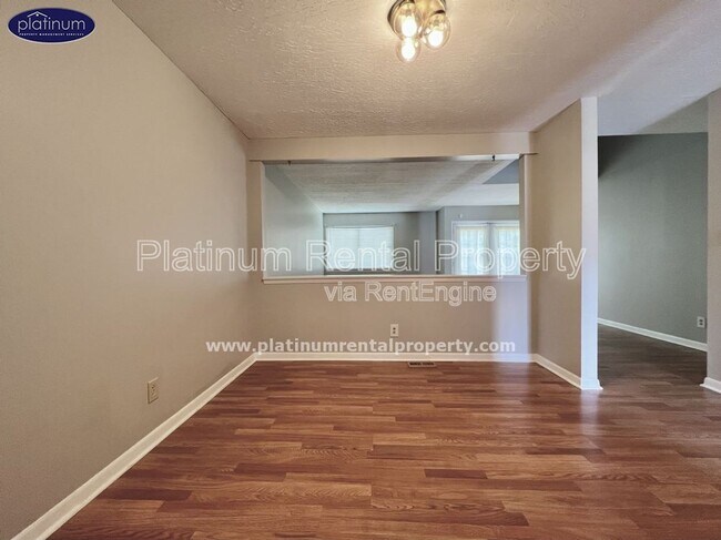 Building Photo - 63 Sandalwood Cir