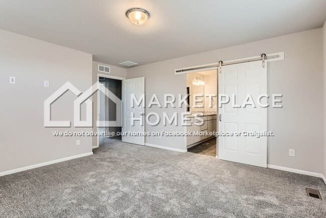 Building Photo - 10134 Zeno St