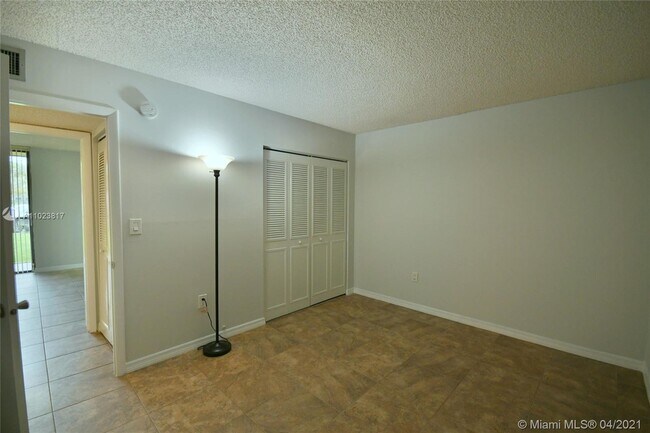 Building Photo - 8075 SW 107th Ave