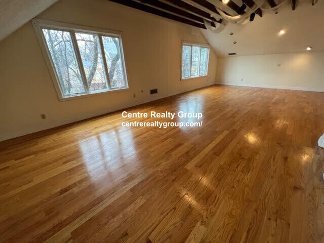 Building Photo - 184 Austin St