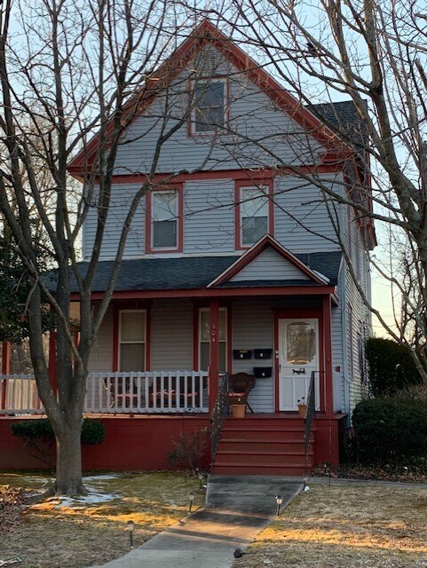 Building Photo - 501 Shore Rd